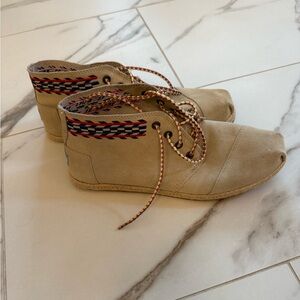 Toms Tan Ankle Boots with Multicolor Accents